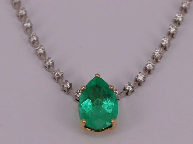Collier Collier tennis émeraude de Colombie et diamants 58 Facettes 173