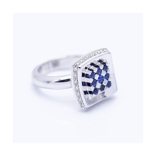 Bague 52 Bague carrée en or blanc 18 ct avec diamants et saphirs 58 Facettes UKN102919EJ