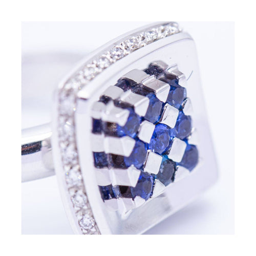 Bague 52 Bague carrée en or blanc 18 ct avec diamants et saphirs 58 Facettes UKN102919EJ
