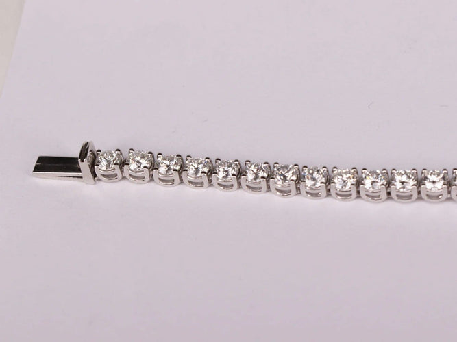 Bracelet Bracelet tennis en or blanc et diamants 58 Facettes 3188