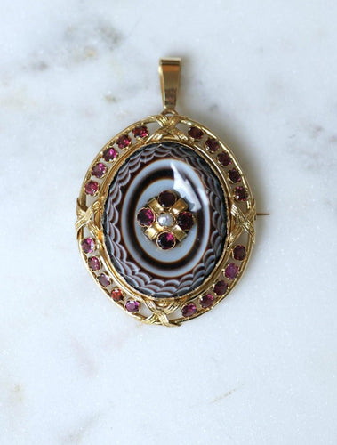 Pendentif Pendentif broche - Agate rubanée et grenats en or jaune 18 ct 58 Facettes