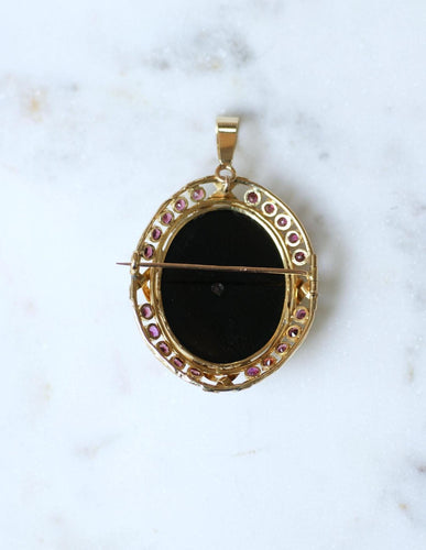 Pendentif Pendentif broche - Agate rubanée et grenats en or jaune 18 ct 58 Facettes