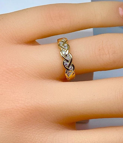 Bague 50 Bague en or jaune 18 carats sertie de diamants 58 Facettes AB680