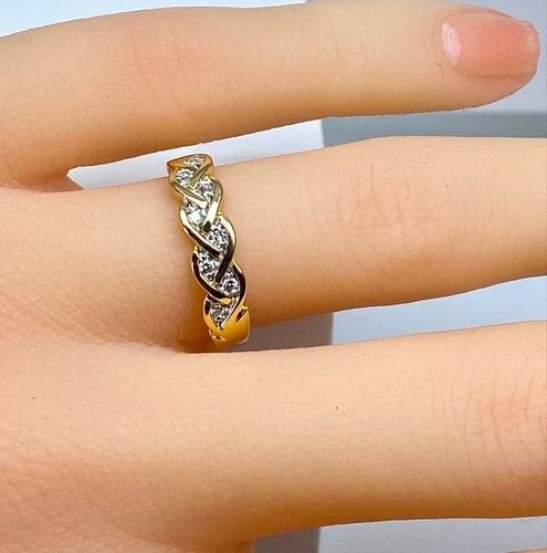 Bague 50 Bague en or jaune 18 carats sertie de diamants 58 Facettes AB680