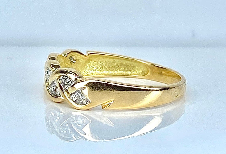 Bague 50 Bague en or jaune 18 carats sertie de diamants 58 Facettes AB680