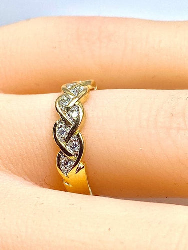 Bague 50 Bague en or jaune 18 carats sertie de diamants 58 Facettes AB680