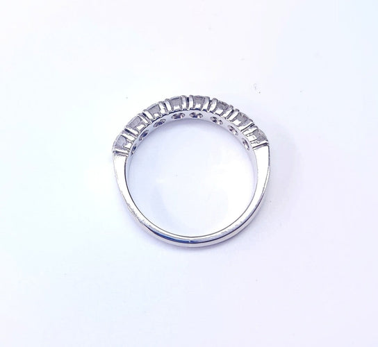 Bague 54 Demi-alliance - Bague en or blanc 18K et diamants 58 Facettes DV-2602.12