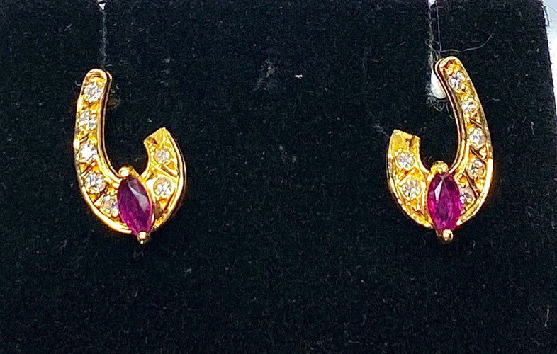 Boucles d'oreilles Boucles d’oreilles - Or jaune 18 carats, diamants et pierres rouges 58 Facettes AB681