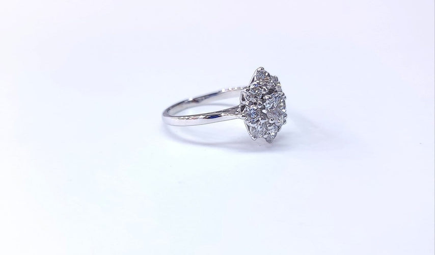 Bague 54 Bague marguerite en or blanc 18K et diamants 58 Facettes DV-55-marg.dt