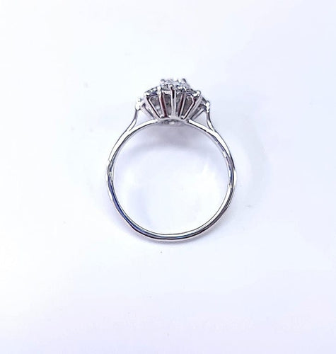Bague 54 Bague marguerite en or blanc 18K et diamants 58 Facettes DV-55-marg.dt