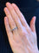 Bague 52 Alliance demi-tour saphirs et diamants en or gris 18 carats 58 Facettes B394