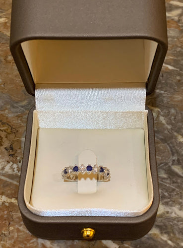Bague 52 Alliance demi-tour saphirs et diamants en or gris 18 carats 58 Facettes B394