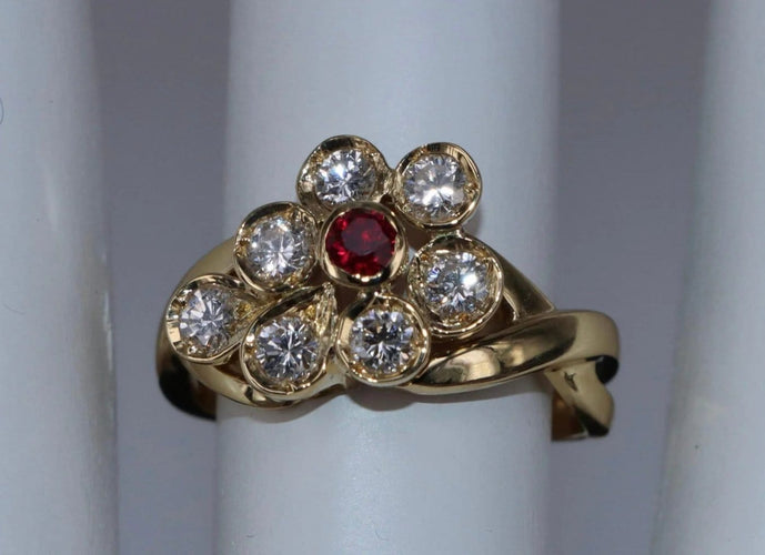 Bague 52 Bague Art Déco Rubis birman et diamants en or jaune 58 Facettes BA-3