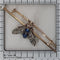 Broche Broche mouche victorienne française, vers 1900, ornée de diamants, saphirs, rubis et perle. 58 Facettes 26050-0267