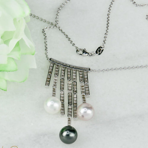 Collier Collier en or blanc 18 carats avec diamants et perles 58 Facettes 1695