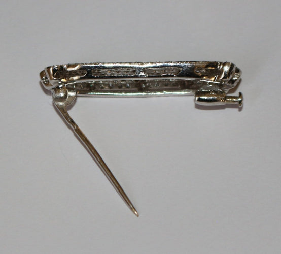 Broche Broche-barrette Art déco en or blanc 18 carats et diamants 58 Facettes 603