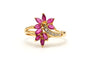 Bague 57 Bague contemporaine en or jaune 18 carats avec rubis et diamants 58 Facettes 21951