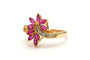 Bague 57 Bague contemporaine en or jaune 18 carats avec rubis et diamants 58 Facettes 21951