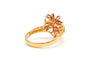Bague 57 Bague contemporaine en or jaune 18 carats avec rubis et diamants 58 Facettes 21951