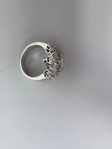 Bague 53.5 Bague cocktail en or blanc et diamants 58 Facettes RNG-118