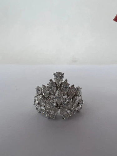 Bague 53.5 Bague cocktail en or blanc et diamants 58 Facettes RNG-118