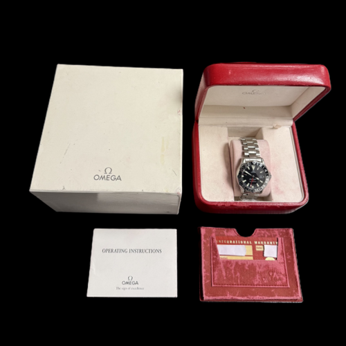 Montre Omega Montre Seamaster Diver 300M Gmt 50Th Anniversary 58 Facettes MT45537