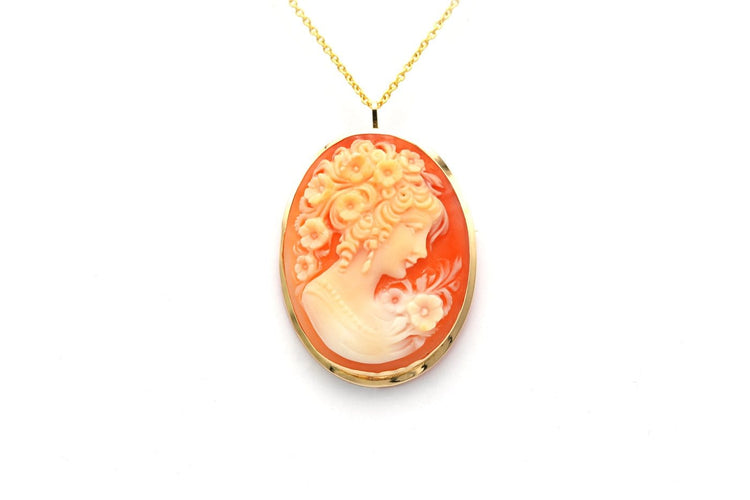 Pendentif Pendentif années 50 en or jaune 18 carats serti d’un camée 58 Facettes 23039