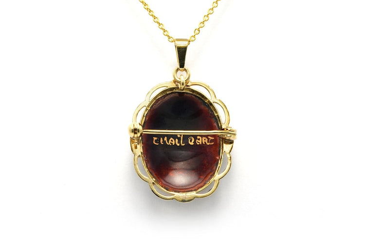 Pendentif Pendentif années 1950 en or jaune 18 carats et émail de Limoges 58 Facettes 22809