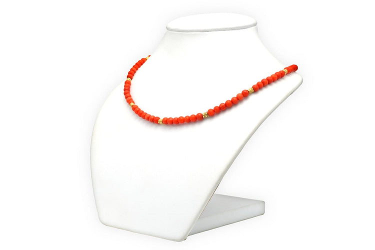 Collier Collier années 50 en or jaune 18 carats et corail 58 Facettes B764