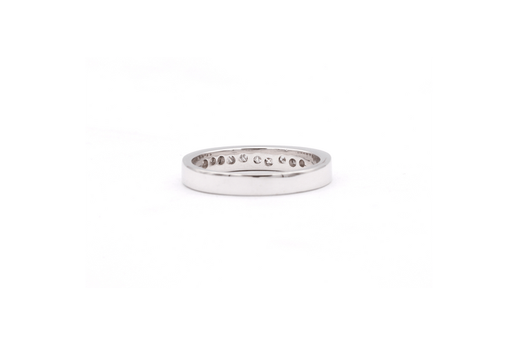Bague 54 Alliance demi-américaine en or blanc 18 carats sertie de diamants princesse 58 Facettes 19364
