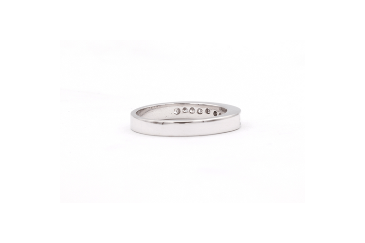 Bague 54 Alliance demi-américaine en or blanc 18 carats sertie de diamants princesse 58 Facettes 19364