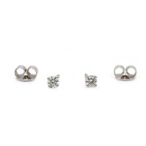 Boucles d'oreilles Boucles d'oreilles - Puces en or blanc 750 et diamants 58 Facettes 260065R