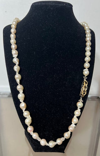 Collier Collier sautoir - 70 perles de culture baroques, fermoir en or 18K 58 Facettes 932