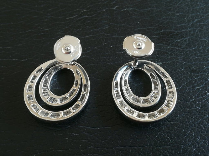 Boucles d'oreilles Boucles d’oreilles - Cercles en or blanc 18 ct et diamants baguette 58 Facettes 01345
