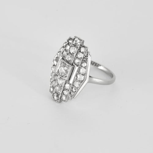 Bague 53.5 Bague Art déco en platine à motif géométrique et diamants 58 Facettes POI312-1