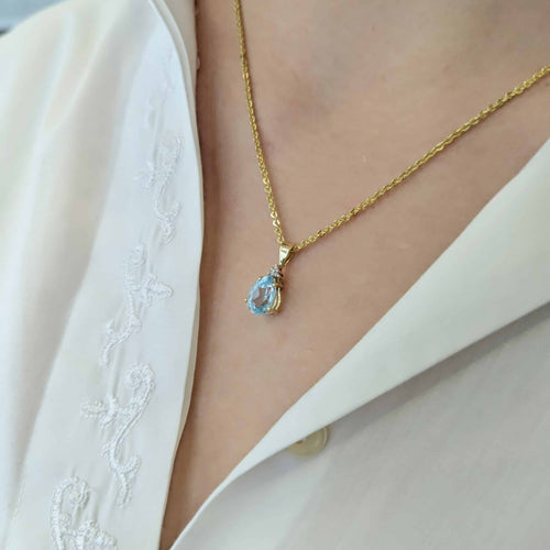 Pendentif Pendentif en or jaune 18 carats, topaze et diamants 58 Facettes 32245