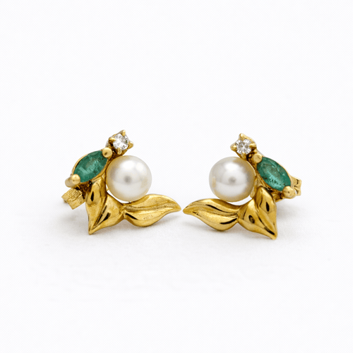 Boucles d'oreilles Boucles d’oreilles en or jaune 18 carats avec diamant, émeraude et perle 58 Facettes 33714