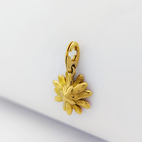 Pendentif Dior Diorette - Pendentif marguerite en or jaune 18 carats et diamant 58 Facettes 32178
