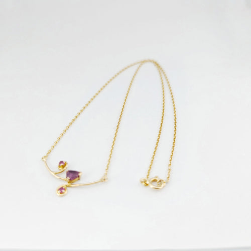 Collier Collier - Pendentif floral en or jaune 18 carats et rubis 58 Facettes 32891