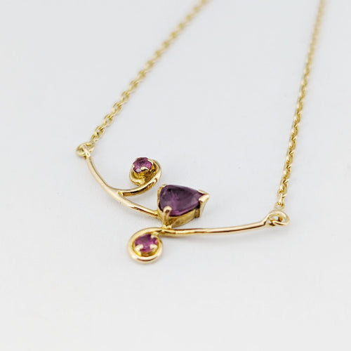 Collier Collier - Pendentif floral en or jaune 18 carats et rubis 58 Facettes 32891
