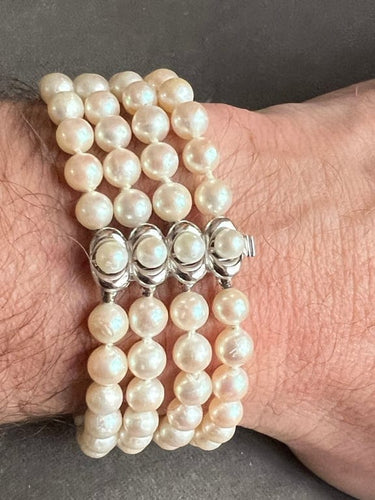 Bracelet Bracelet 4 rangs de perles de culture, fermoir en or gris 18K 58 Facettes 932