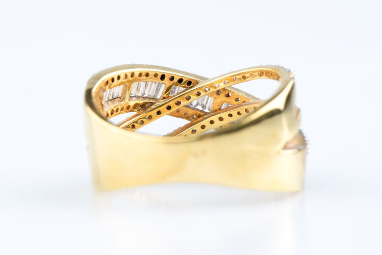 Bague 50 Bague croisée en or jaune 18K avec diamants taille baguette et brillant 58 Facettes BG31300274-107