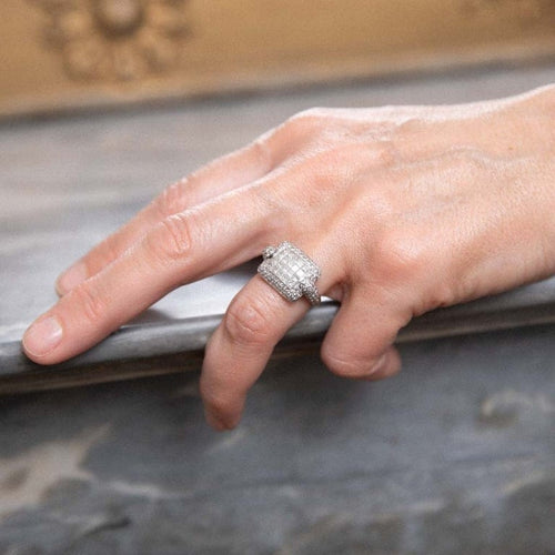 Bague 53 Bague chevalière en or gris 18 carats et diamants 58 Facettes 794077