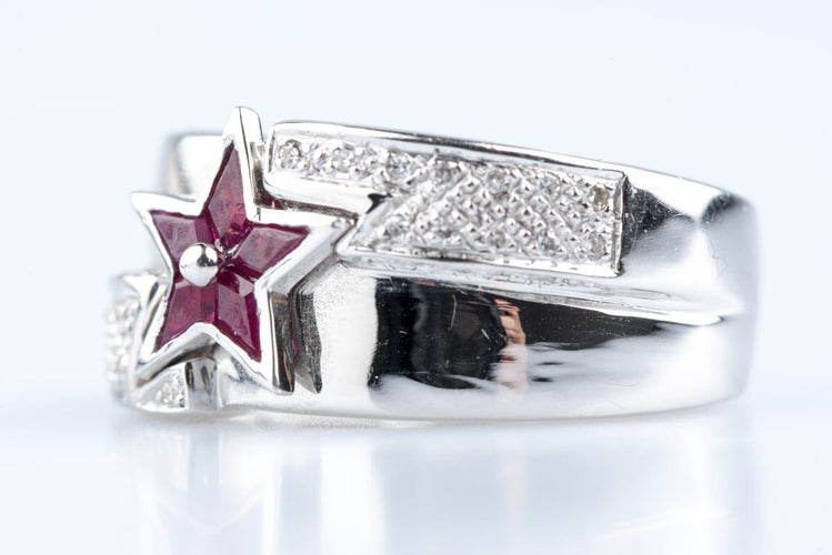 Bague 54 Bague étoile en or blanc 18K avec rubis et diamants 58 Facettes BG41300008-107