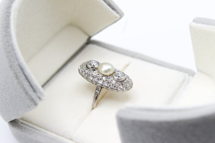 Bague 54 Bague marquise en platine avec perle fine et diamants 58 Facettes 250452