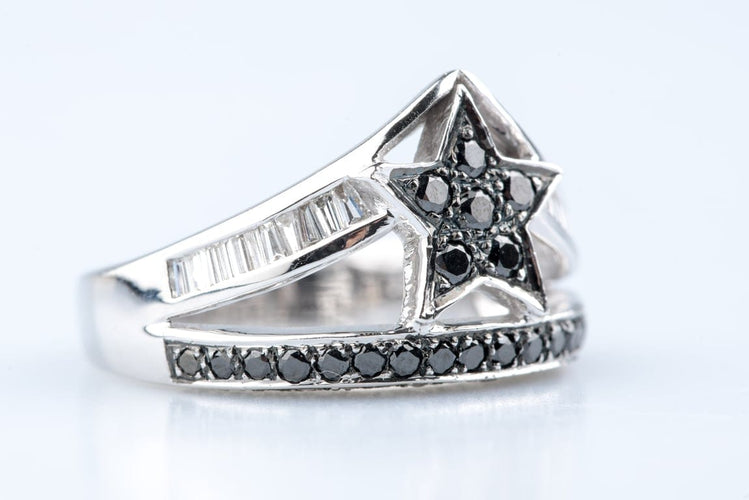 Bague 54 Bague étoile en or blanc 18K et diamants noirs et blancs 58 Facettes BG31300267-107