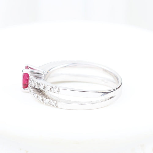 Bague 56 Bague rubis et diamants en or blanc 18K 58 Facettes 138317D