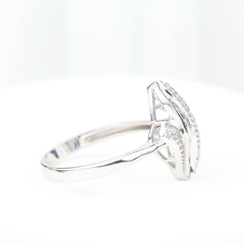 Bague 58 Bague en or blanc 18K à diamants baguette et brillants 58 Facettes 138314A