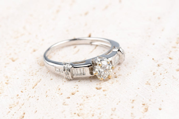 Bague 54 Alliance diamant en or blanc 18K avec diamants taille baguette 58 Facettes BG1117357-107