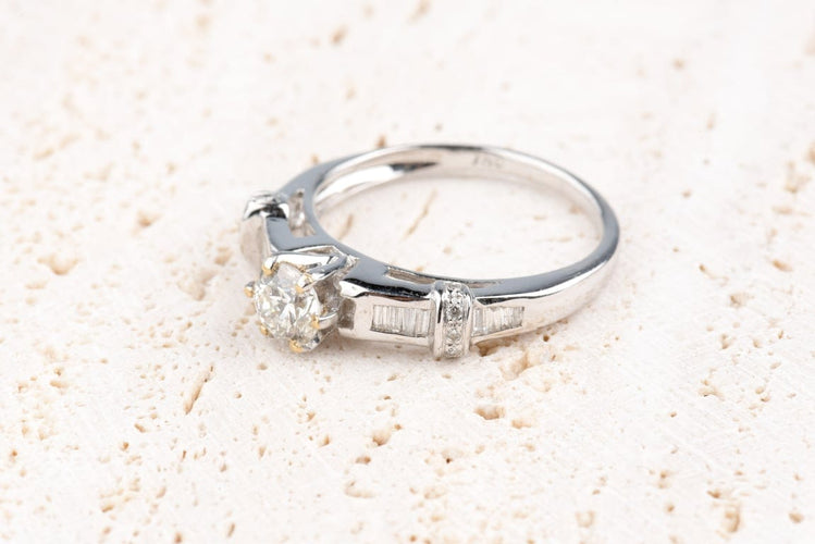Bague 54 Alliance diamant en or blanc 18K avec diamants taille baguette 58 Facettes BG1117357-107